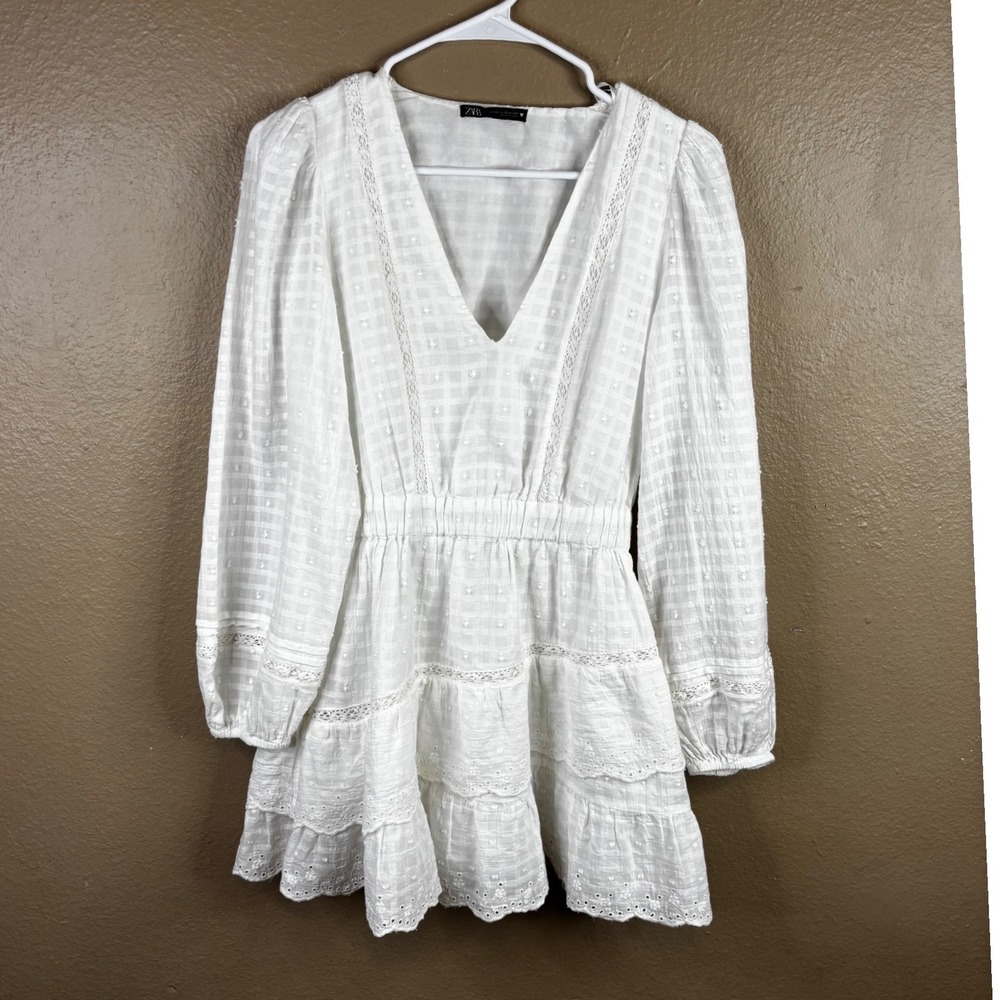 Zara White Cotton Eyelet Lace Tiered Mini Dress Long Sleeve V-Neck XS